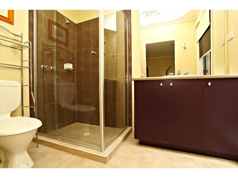 2 Lorne Court, Berwick VIC 3806