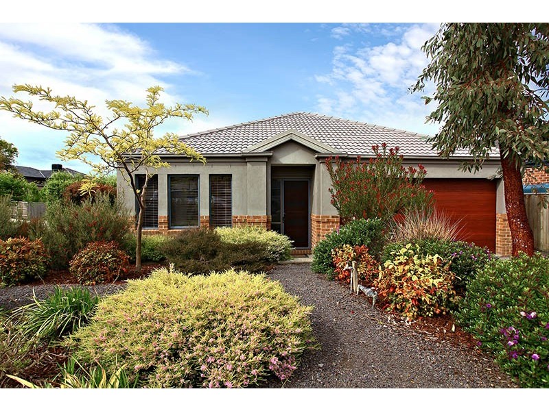 2 Lorne Court, Berwick VIC 3806