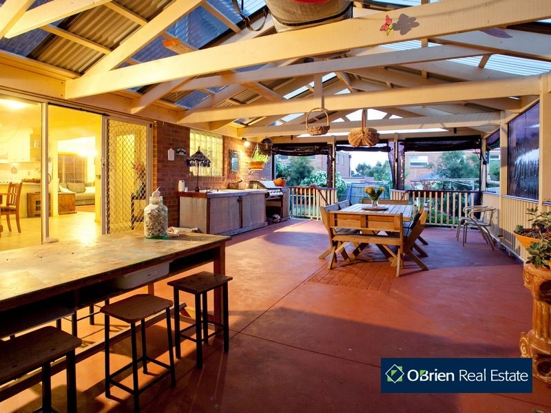 88 The Boulevard, Narre Warren South VIC 3805