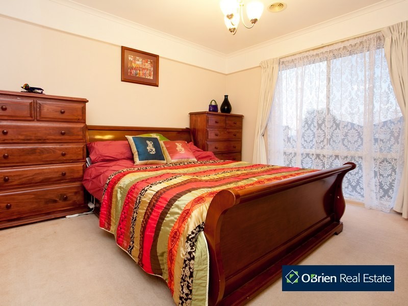 88 The Boulevard, Narre Warren South VIC 3805
