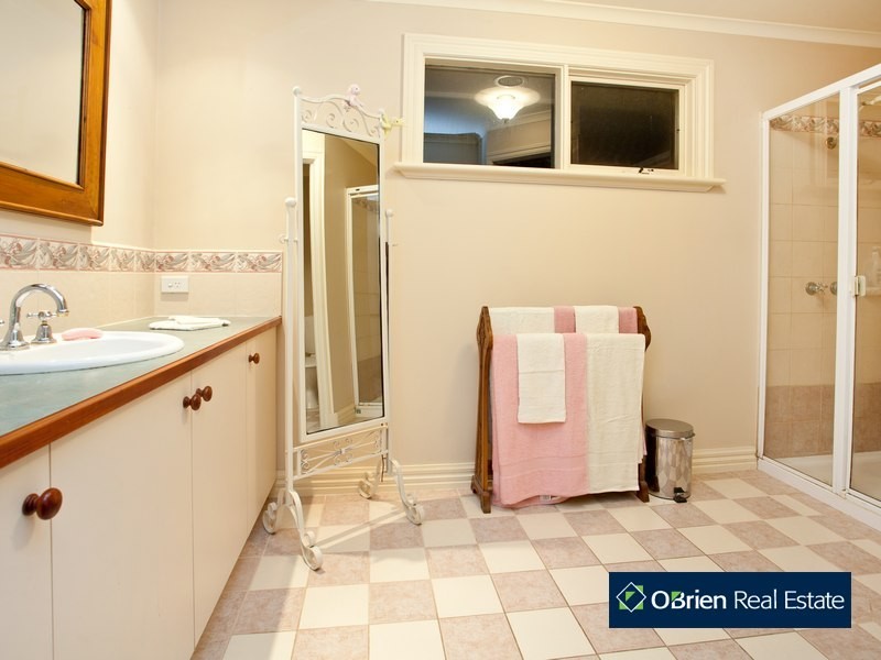 10 Orchid Street, Narre Warren South VIC 3805