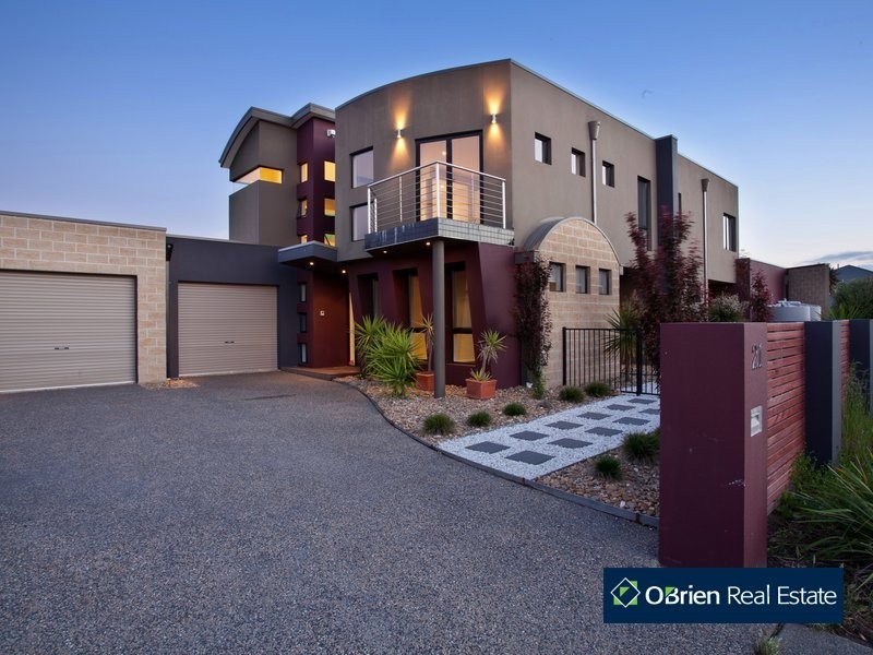 21 Riverglen Road, Berwick VIC 3806