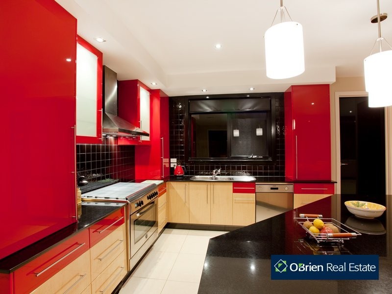 21 Riverglen Road, Berwick VIC 3806