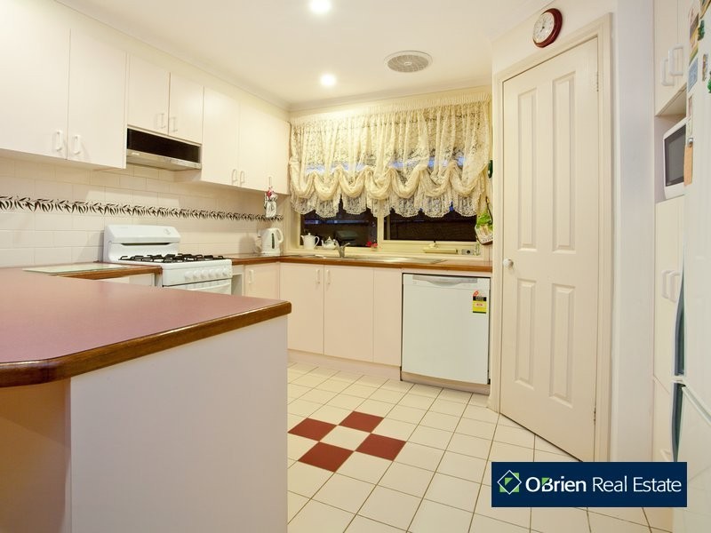 10 Hedgerow Court, Narre Warren South VIC 3805