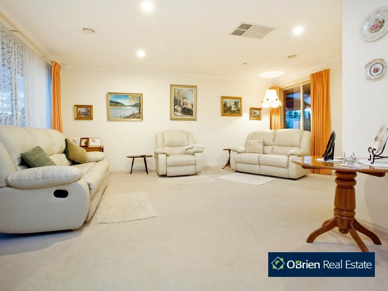 10 Hedgerow Court, Narre Warren South VIC 3805