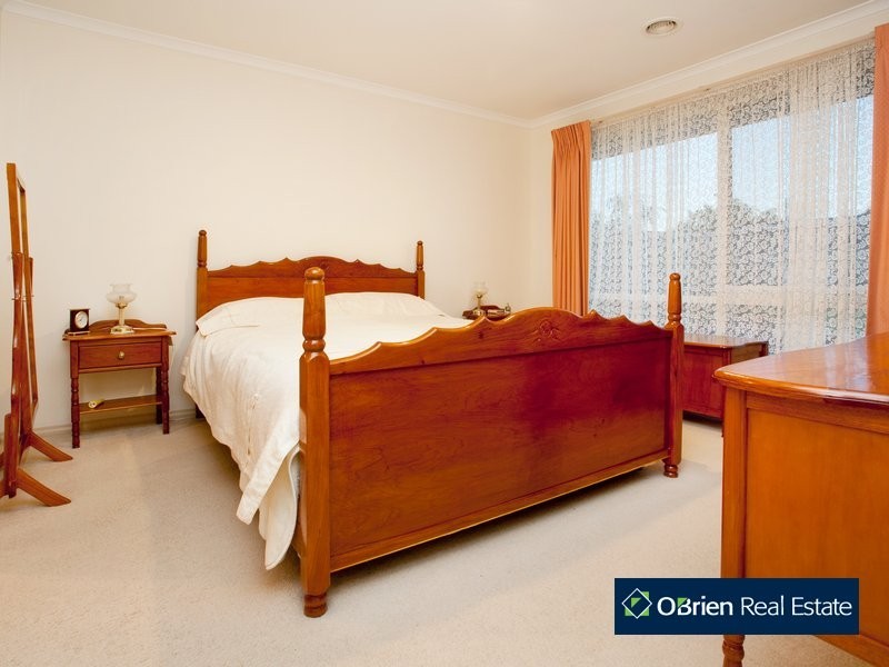 10 Hedgerow Court, Narre Warren South VIC 3805