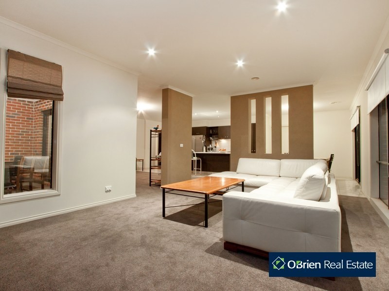 57 Boronia Avenue, Cranbourne North VIC 3977