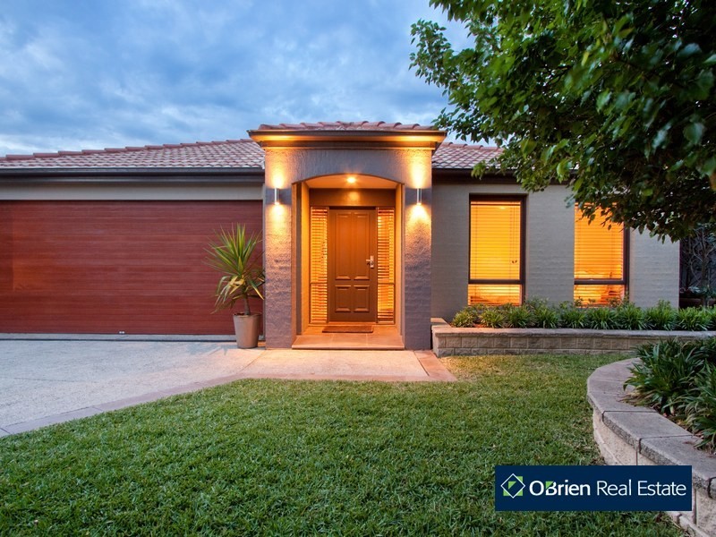 13 The Oval, Berwick VIC 3806