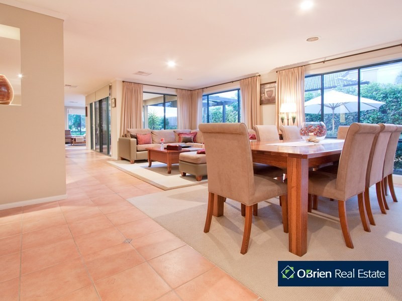 13 The Oval, Berwick VIC 3806
