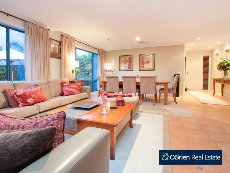 13 The Oval, Berwick VIC 3806