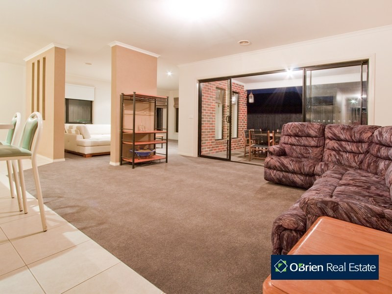 57 Boronia Avenue, Cranbourne North VIC 3977