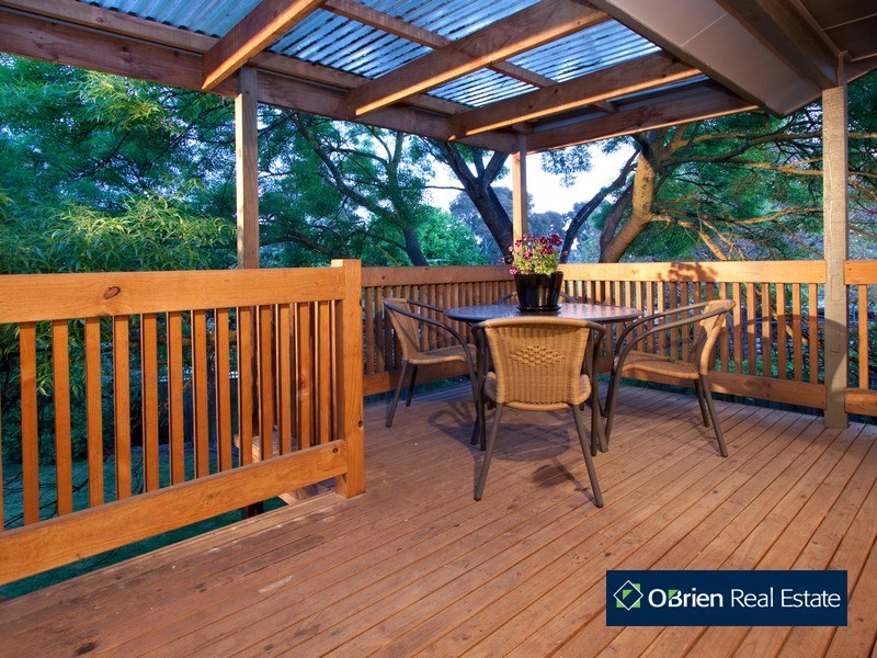 13 Ridge Road, Berwick VIC 3806