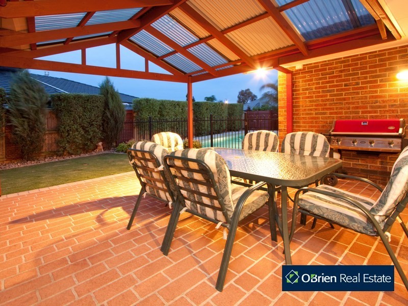 3 Gargeney Court, Berwick VIC 3806