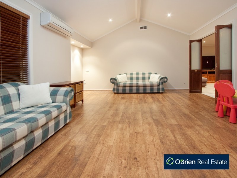 3 Gargeney Court, Berwick VIC 3806