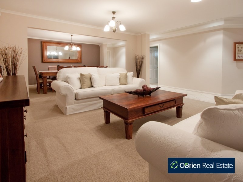 3 Gargeney Court, Berwick VIC 3806