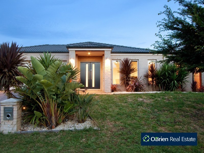 7 Landra Court, Berwick VIC 3806