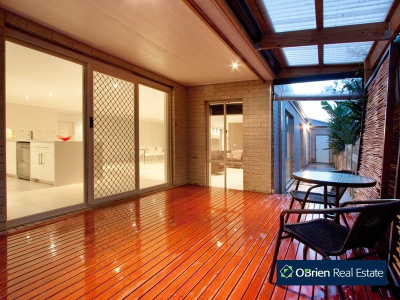 7 Landra Court, Berwick VIC 3806