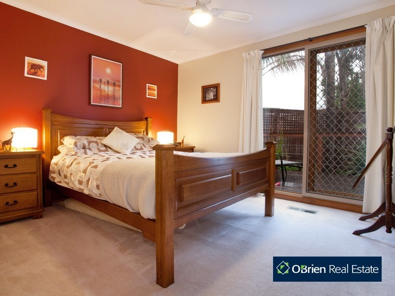 16 Mahon Avenue, Beaconsfield VIC 3807