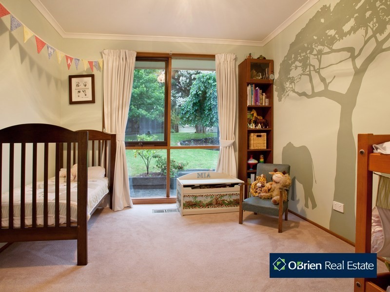 16 Mahon Avenue, Beaconsfield VIC 3807