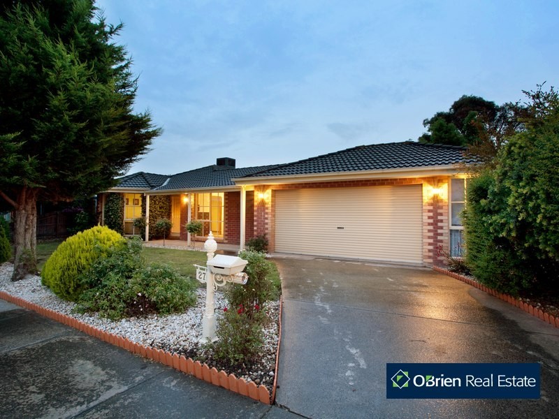 27 Insignia Crescent, Berwick VIC 3806