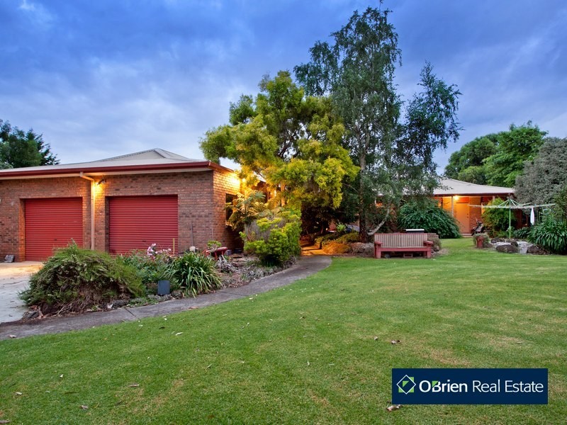 123 Fox Road, Narre Warren North VIC 3804