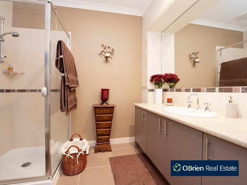 14 Emmett Avenue,, Berwick VIC 3806