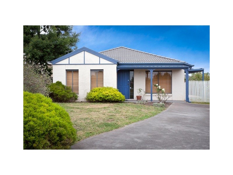 21 Farnborough Way, Berwick VIC 3806