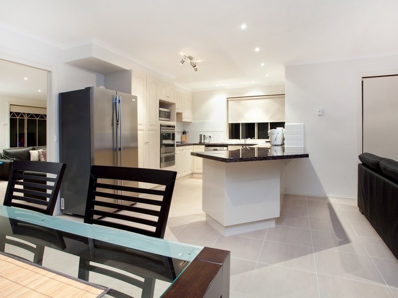 10 Shand Court,, Berwick VIC 3806
