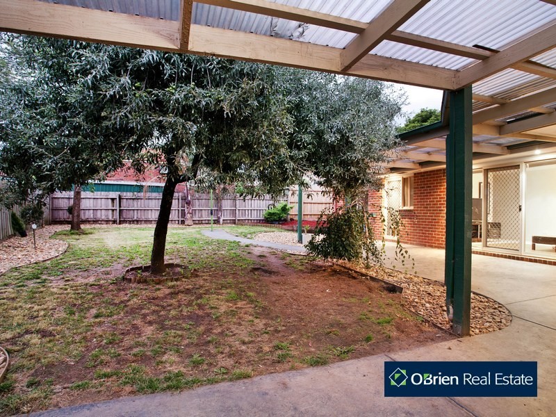 10 Shand Court,, Berwick VIC 3806