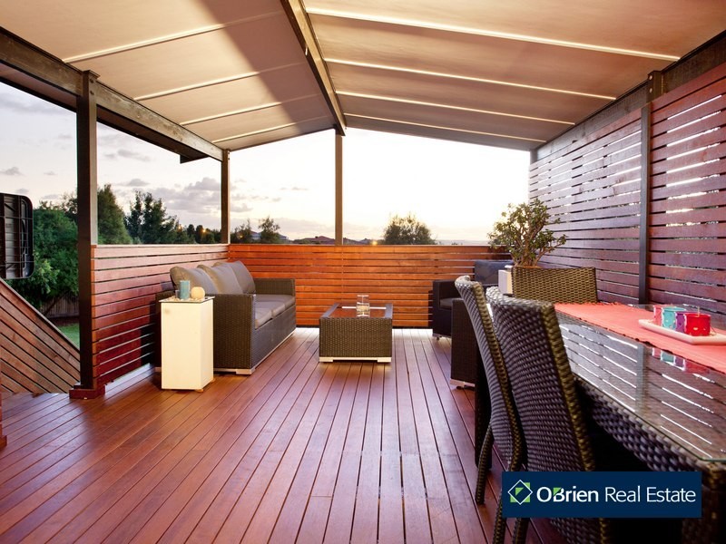 5  Edrington Park Drive, Berwick VIC 3806