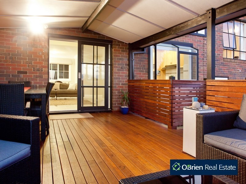 5  Edrington Park Drive, Berwick VIC 3806