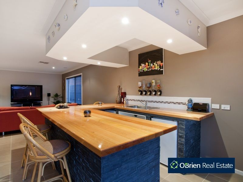 7 Limousin Court, Berwick VIC 3806