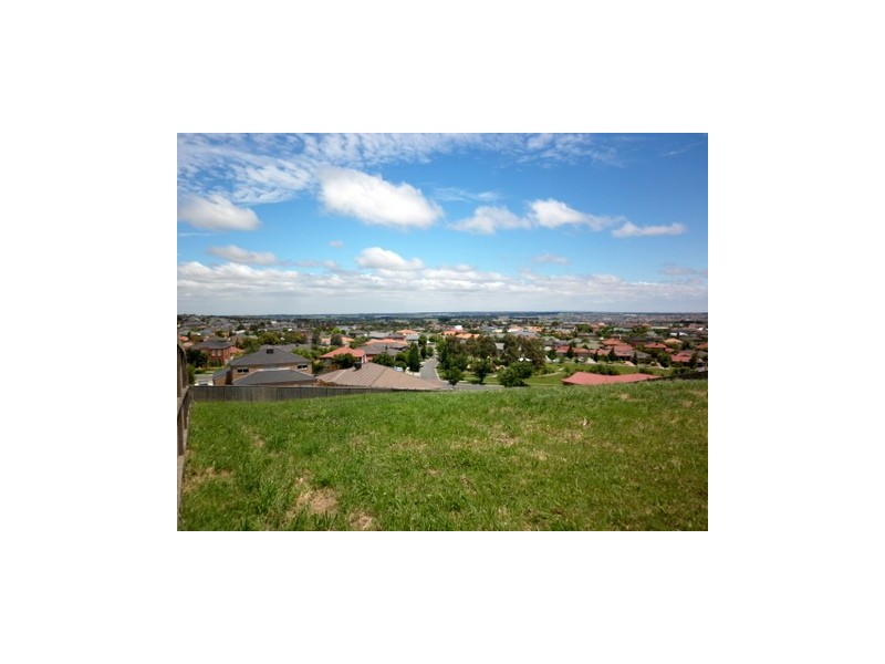 11 Constitution Rise, Berwick VIC 3806