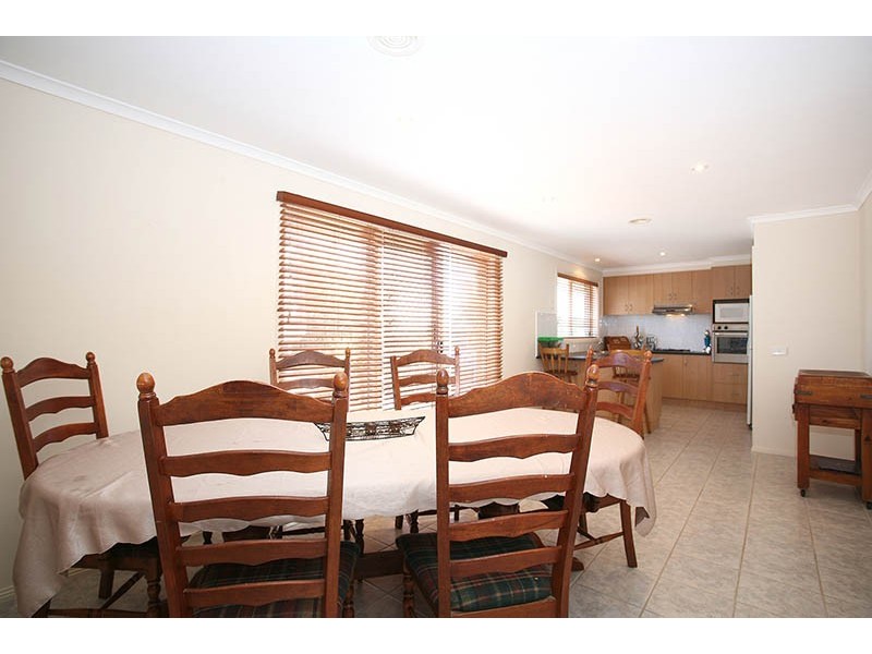 19 Donday Court,, Pakenham VIC 3810