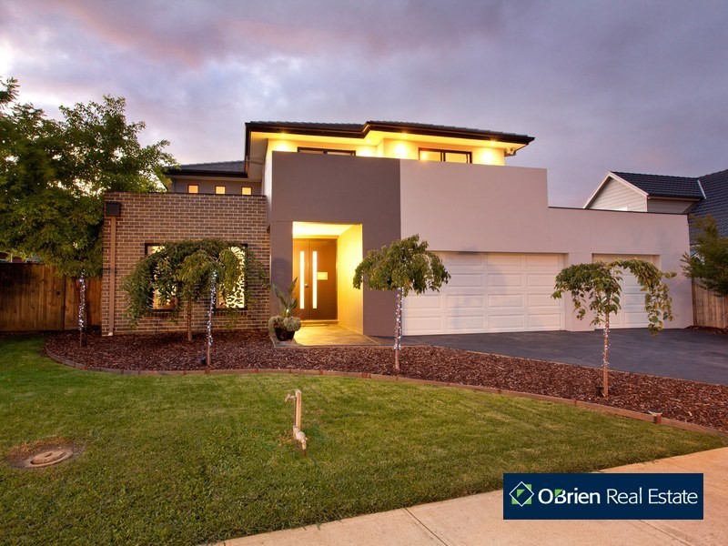 47 Bryn Mawr Boulevard, Berwick VIC 3806