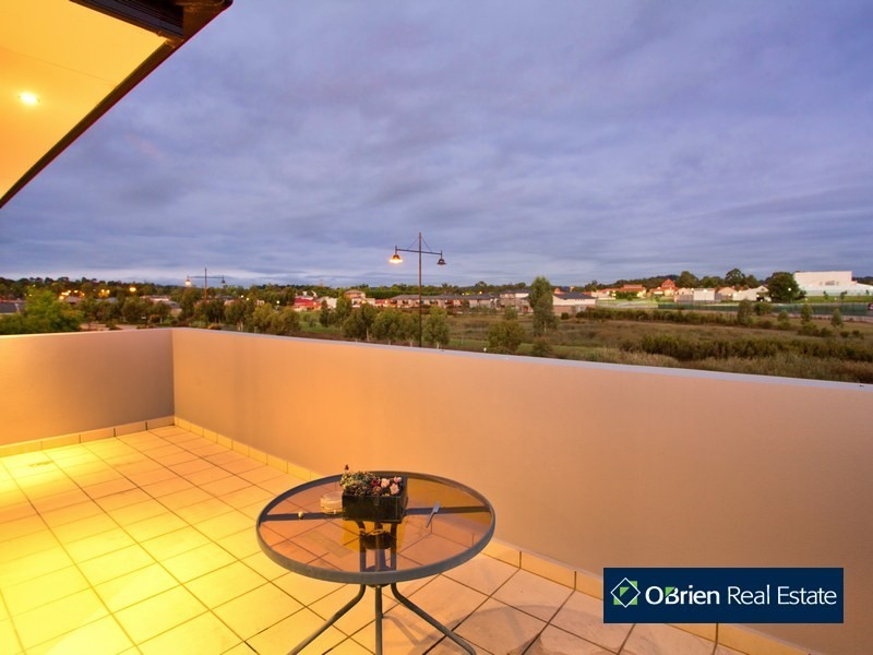 47 Bryn Mawr Boulevard, Berwick VIC 3806