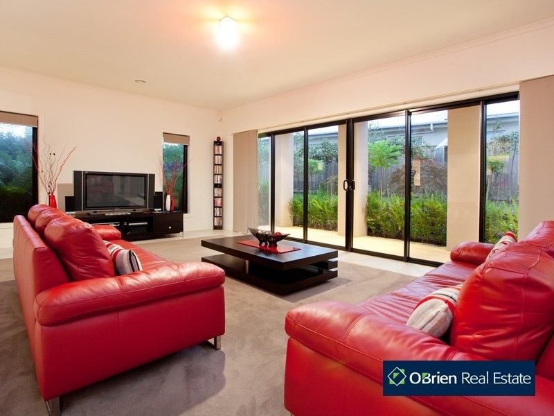 47 Bryn Mawr Boulevard, Berwick VIC 3806