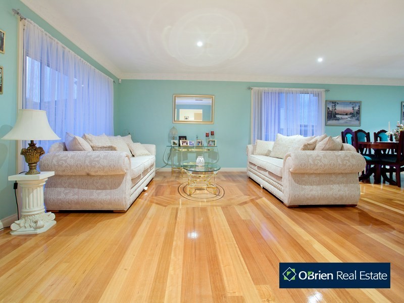 13 Tyrell Place, Berwick VIC 3806