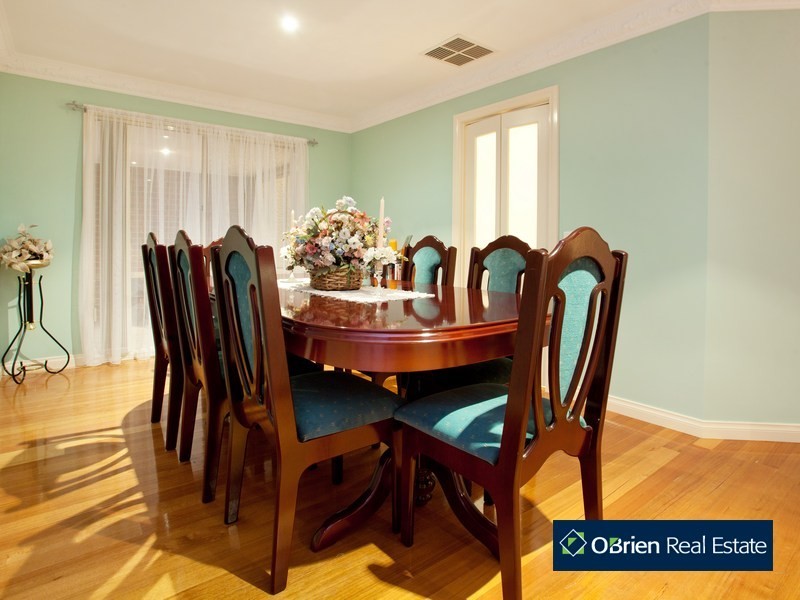 13 Tyrell Place, Berwick VIC 3806