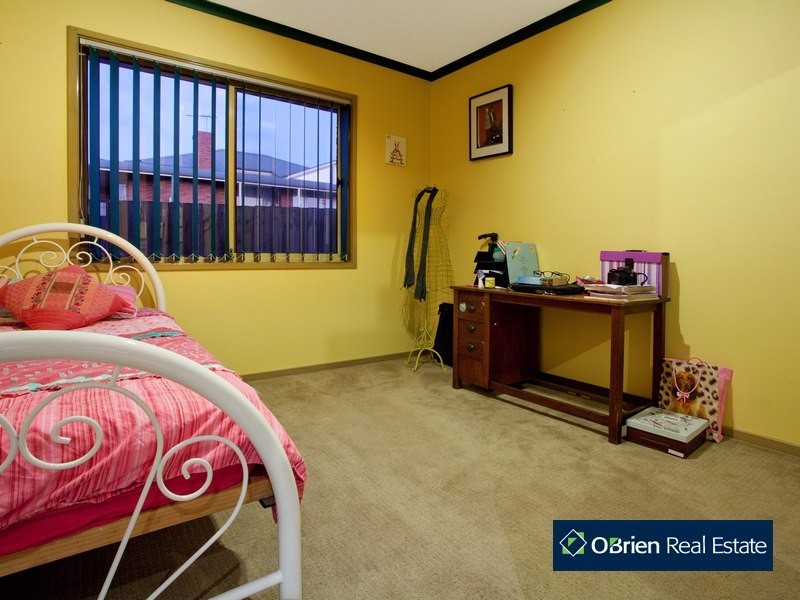 88 Avebury Drive, Berwick VIC 3806