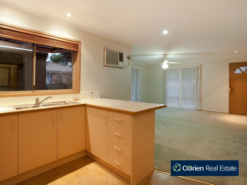 9  Culmara Court, Berwick VIC 3806