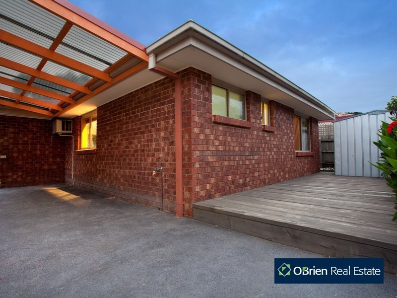 9  Culmara Court, Berwick VIC 3806