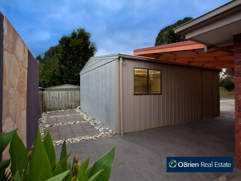 9  Culmara Court, Berwick VIC 3806