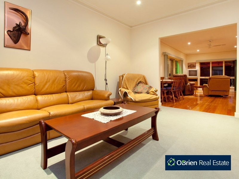 14/10 Parkhill Drive, Berwick VIC 3806