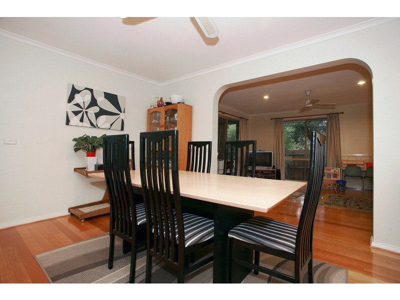 24 Fleetwood Drive, Narre Warren VIC 3805