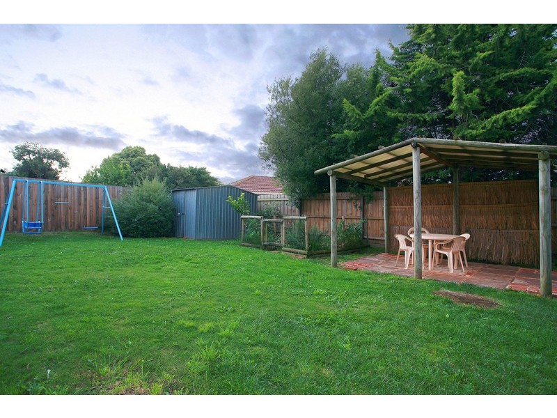 24 Fleetwood Drive, Narre Warren VIC 3805