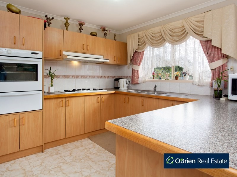 45 Bounty Way, Berwick VIC 3806