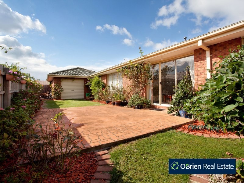 45 Bounty Way, Berwick VIC 3806