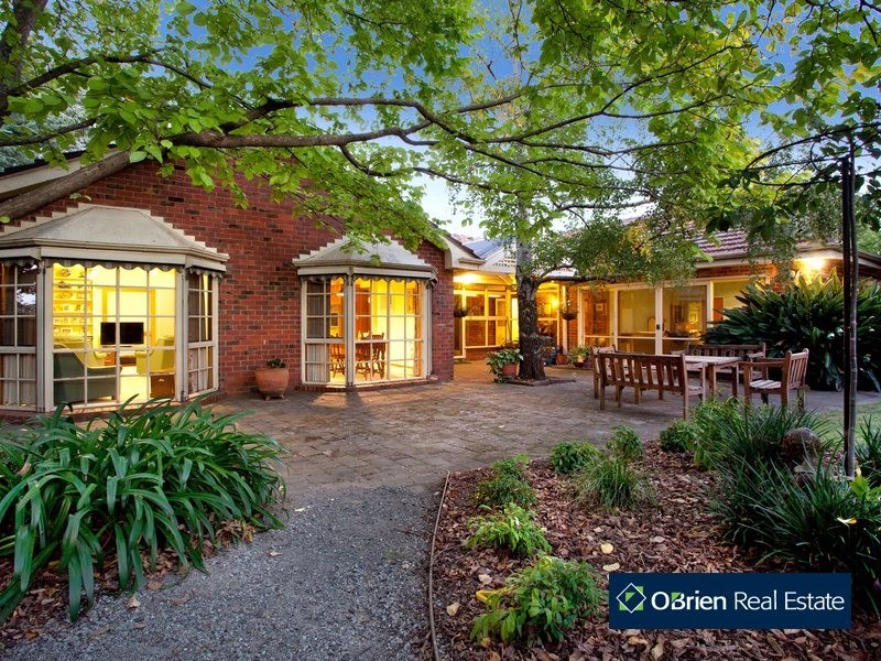 2 Andrew Court, Narre Warren VIC 3805