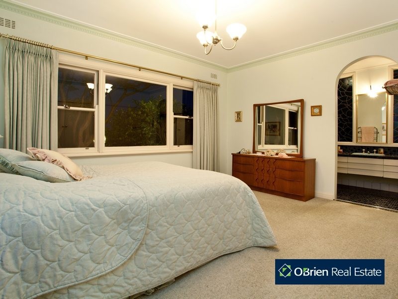 2 Andrew Court, Narre Warren VIC 3805